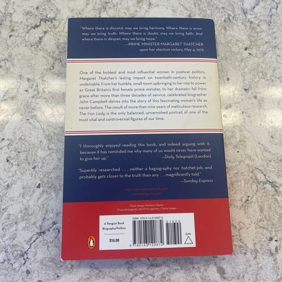 Paperback book - The Iron‎ Lady - Picture 3 of 6